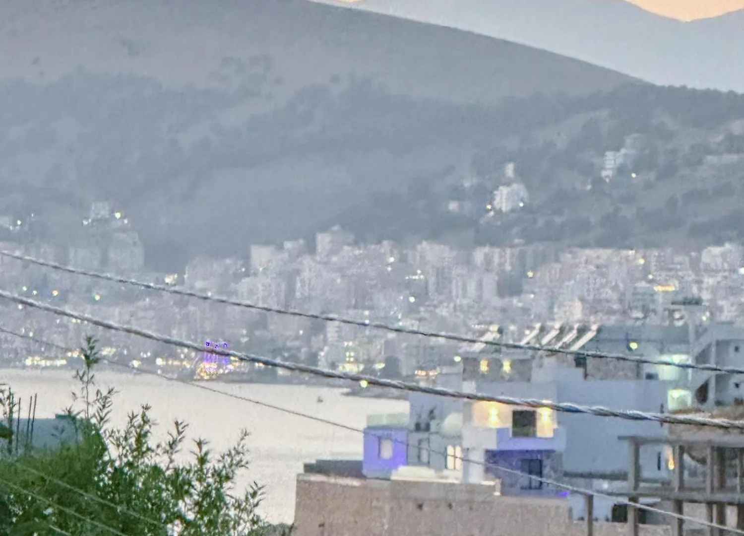 Villa Lindja Djellit Sarandë